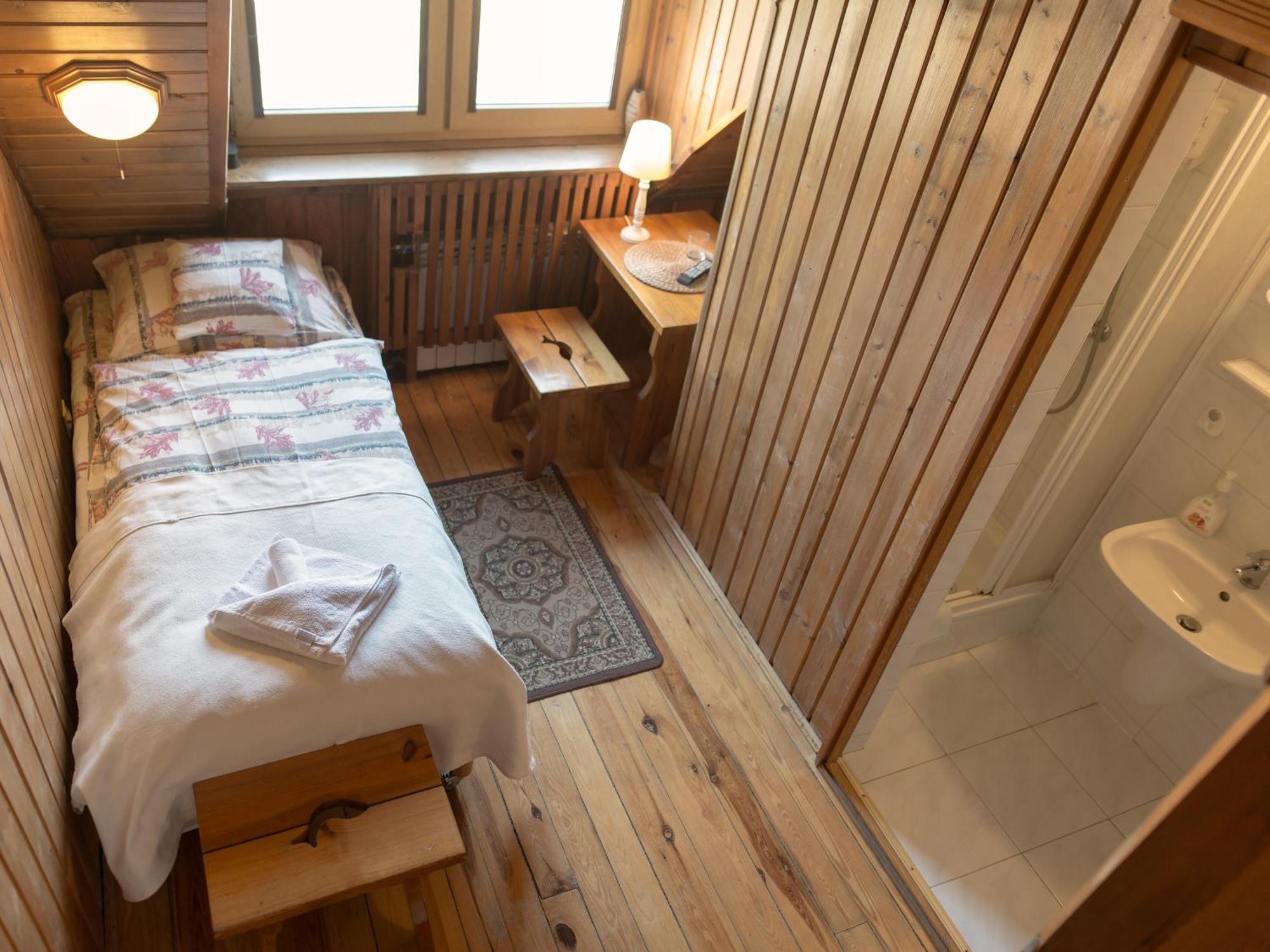 Hotel Wyrwidab Chodzież Quarto foto